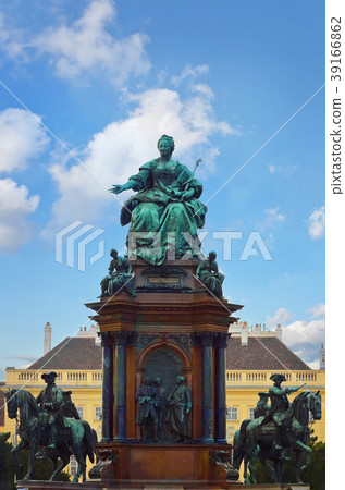 Maria Theresia Monument Maria Theresia Monument 39166862