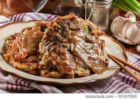 Chinese egg fu yung omelette 39167809