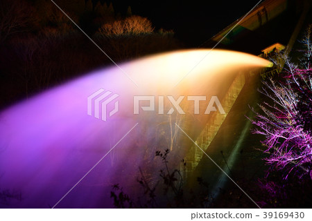 Hikihara壩水放電亮起 39169430