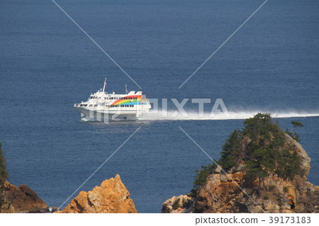 Oki Kisen Rainbow Jet進入七種港口（島根縣松江市Mihosekicho） 39173183