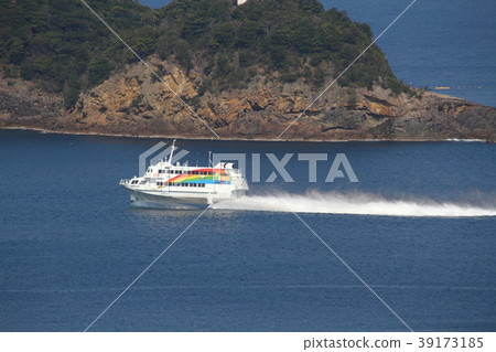 Oki Kisen Rainbow Jet進入七種港口（島根縣松江市Mihosekicho） 39173185