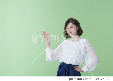 A young lady to guide A young lady to guide 39173949