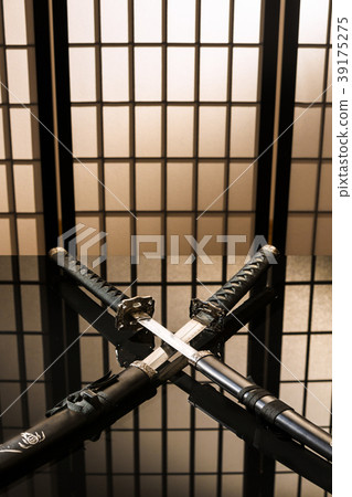Vertical view of lake Plansee with dandelions Vertical view of lake Plansee with dandelions 39175275