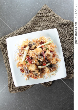 deep fried fish deep fried fish 39177122