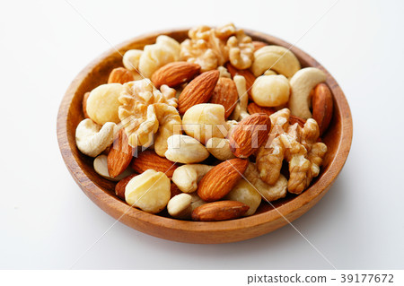 Mixed nuts Mixed nuts 39177672
