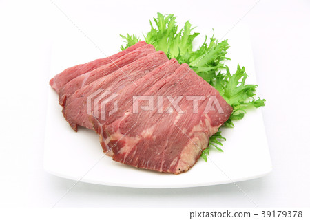 Roast beef salad 39179378