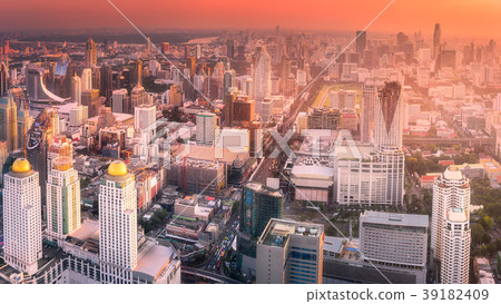 Sunset cityscape with skyscrapers of Bangkok 39182409