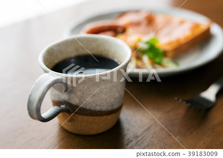 Coffee toast breakfast lunch Coffee toast breakfast lunch 39183009