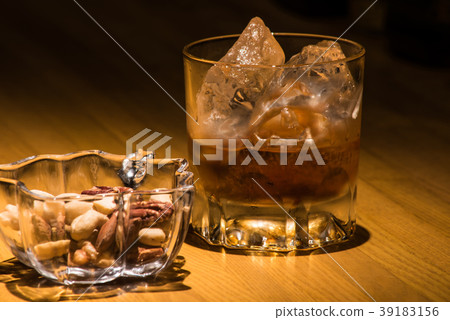 At the whiskey rock bar counter 39183156