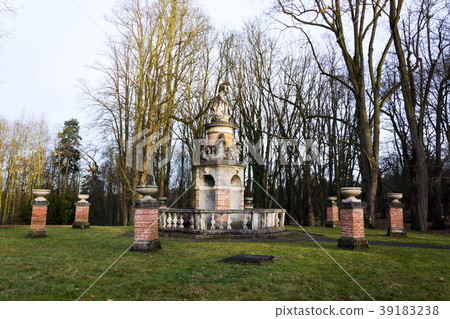 Fountain with Neptune and Tritons, Konopiste Fountain with Neptune and Tritons, Konopiste 39183238