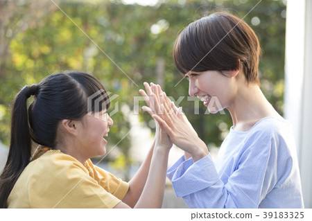 Parent and child 39183325