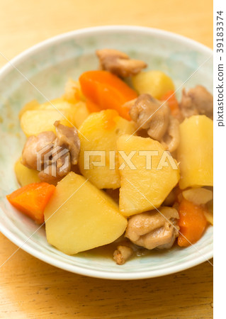 Meat and potatoes 39183374