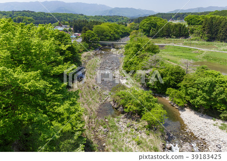 從栃木縣那須町中川 五月 從那須高原大橋 照片素材 圖片 圖庫