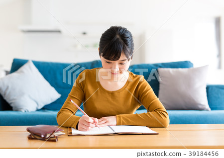 女學生家庭主婦 39184456