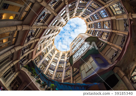 巴塞羅那Casa Mila 巴塞羅那Casa Mila 39185340