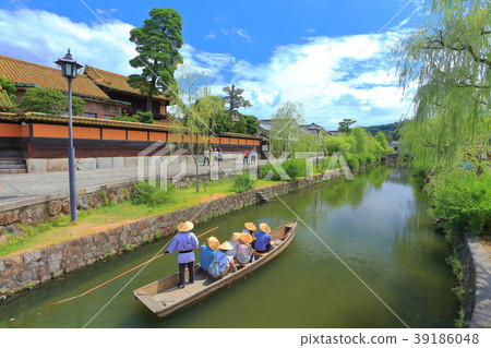 Boat rush in Kurashiki Aichi district 39186048