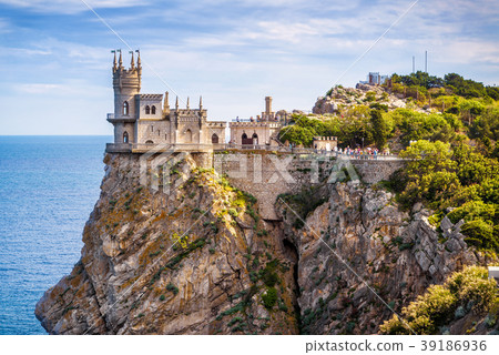Castle Swallow's Nest on the rock in Black Sea 39186936
