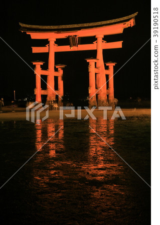 Light up of Otorii Light up of Otorii 39190518