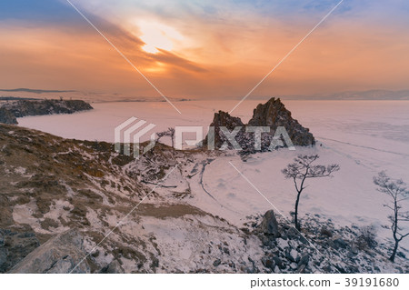 Lake Baikal in winter season 39191680