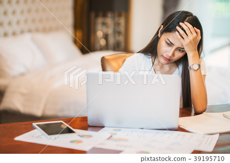 Asia student do not understanding about online 39195710