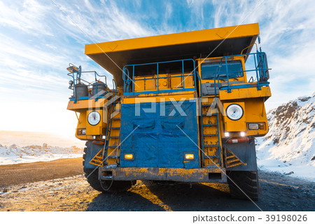 Large quarry dump truck. Loading the rock in 39198026