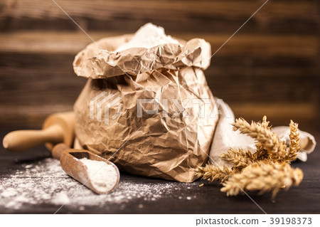 Bag of flour Bag of flour 39198373