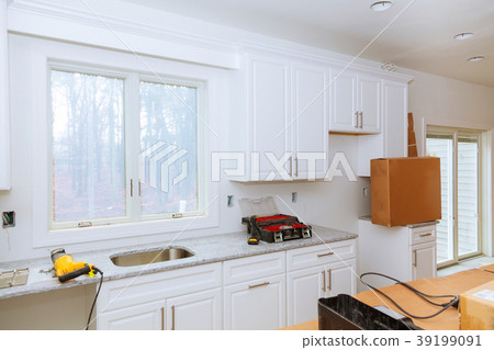 Installation of kitchen installs kitchen cabinet Installation of kitchen installs kitchen cabinet 39199091
