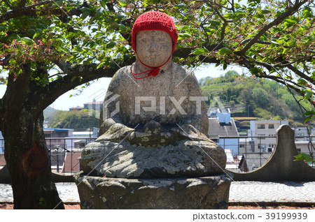 Roadside Wild Buddha (Onomichi City, Hiroshima Prefecture) Roadside Wild Buddha (Onomichi City, Hiroshima Prefecture) 39199939