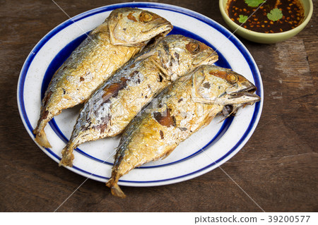 Fried mackerel in plate 39200577