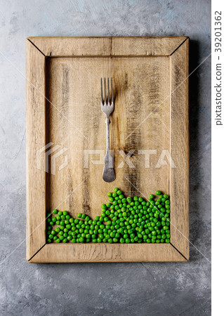 Young Green asparagus Young Green asparagus 39201362
