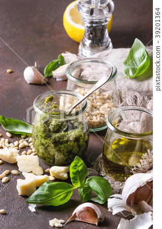 Basil pesto sauce Basil pesto sauce 39201364