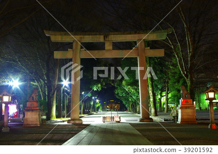 Okunata Shrine in the night Okunata Shrine in the night 39201592
