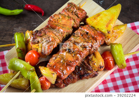 barbecued meat and vegetable barbecued meat and vegetable 39202224