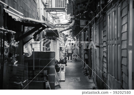 Small backstreet alley Chinatown Bangkok, Thailand Small backstreet alley Chinatown Bangkok, Thailand 39202580