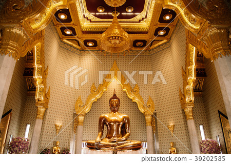 Pure gold Buddha sculpture at Wat Trimitr Bangkok Pure gold Buddha sculpture at Wat Trimitr Bangkok 39202585