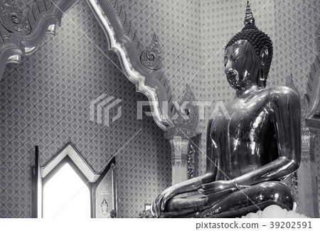 Pure gold Buddha sculpture at Wat Trimitr Bangkok Pure gold Buddha sculpture at Wat Trimitr Bangkok 39202591