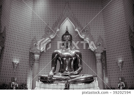 Pure gold Buddha sculpture at Wat Trimitr Bangkok Pure gold Buddha sculpture at Wat Trimitr Bangkok 39202594