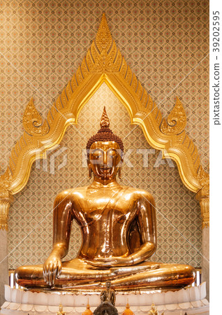 Pure gold Buddha sculpture at Wat Trimitr Bangkok Pure gold Buddha sculpture at Wat Trimitr Bangkok 39202595