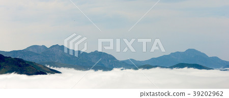 Mountain-Pyrenees-Sea Cloud Mountain-Pyrenees-Sea Cloud 39202962