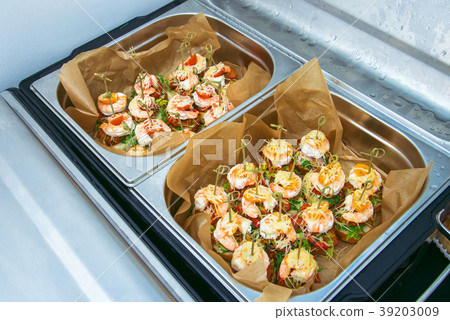Hot Delicates, appetizer canape with tiger shrimp Hot Delicates, appetizer canape with tiger shrimp 39203009