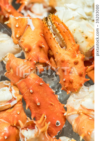 alaskan king crab and seafood on ice alaskan king crab and seafood on ice 39203080