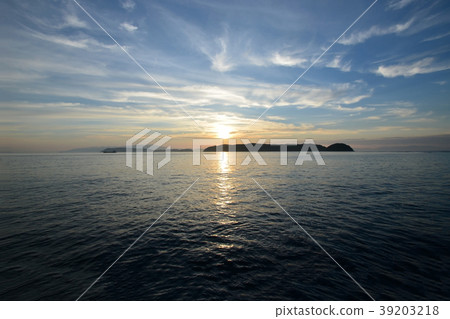 Sea and sunset in Kota Seto Inland Sea National Park 39203218
