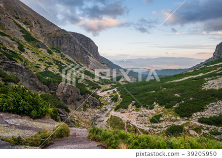 Mountain Landscape 39205950