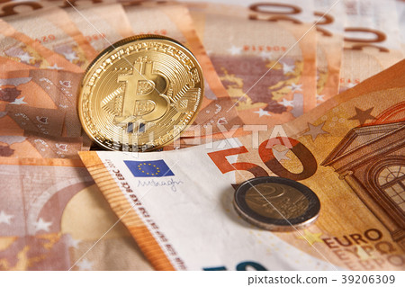 Studio shot of bitcoin physical golden coin Studio shot of bitcoin physical golden coin 39206309
