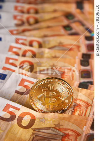 Studio shot of bitcoin physical golden coin Studio shot of bitcoin physical golden coin 39206310