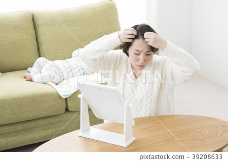 Baby and Mom Baby and Mom 39208633