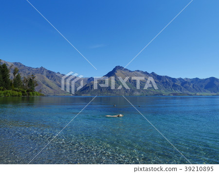 皇后鎮瓦卡蒂普湖 39210895