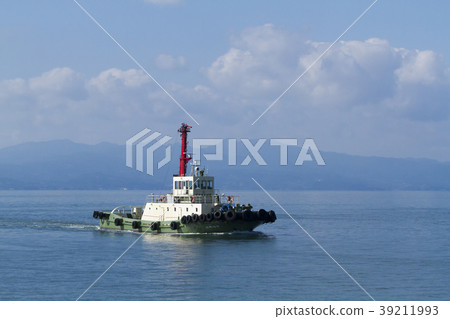Maike Porter Tug boat returning to port, Maike Porter Tug boat returning to port, 39211993