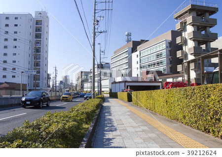 Okazaki city government office, welfare hall, firefighting headquarters seen from National highway No. 1 39212624