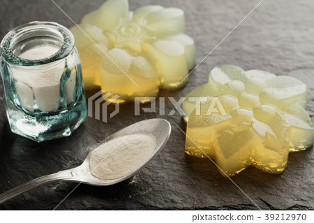 Agar agar citrus jelly dessert 39212970